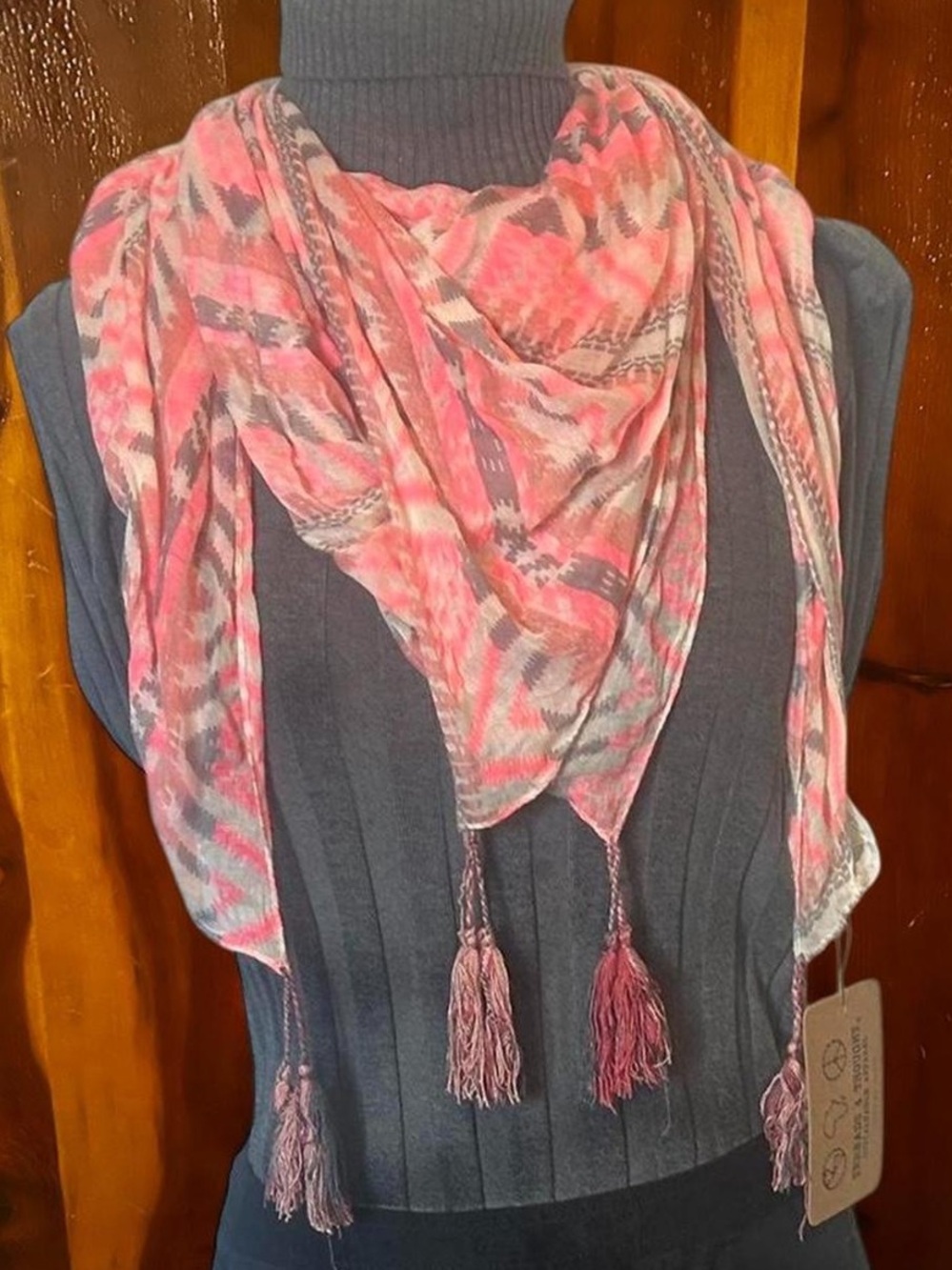 Threads 4 Thought Vintage‎ Pink & Gray Patterned Tassel Scarf